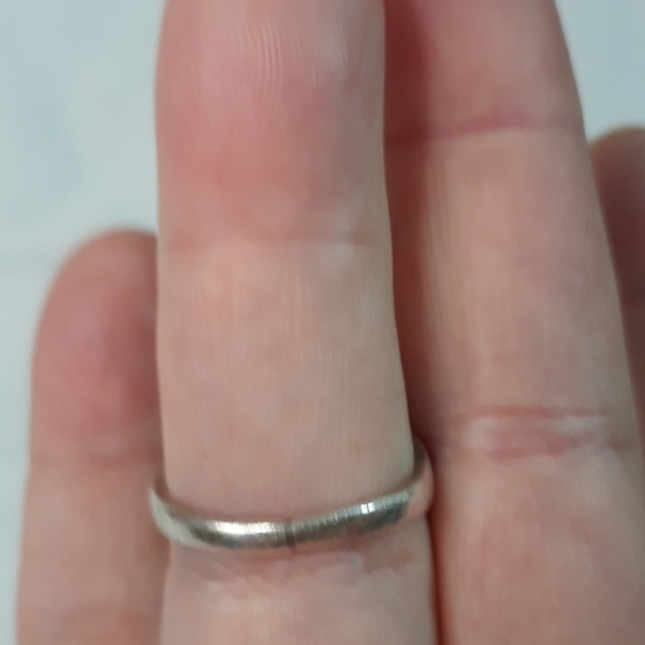 Sterling Silver ring - Picture 4 of 6